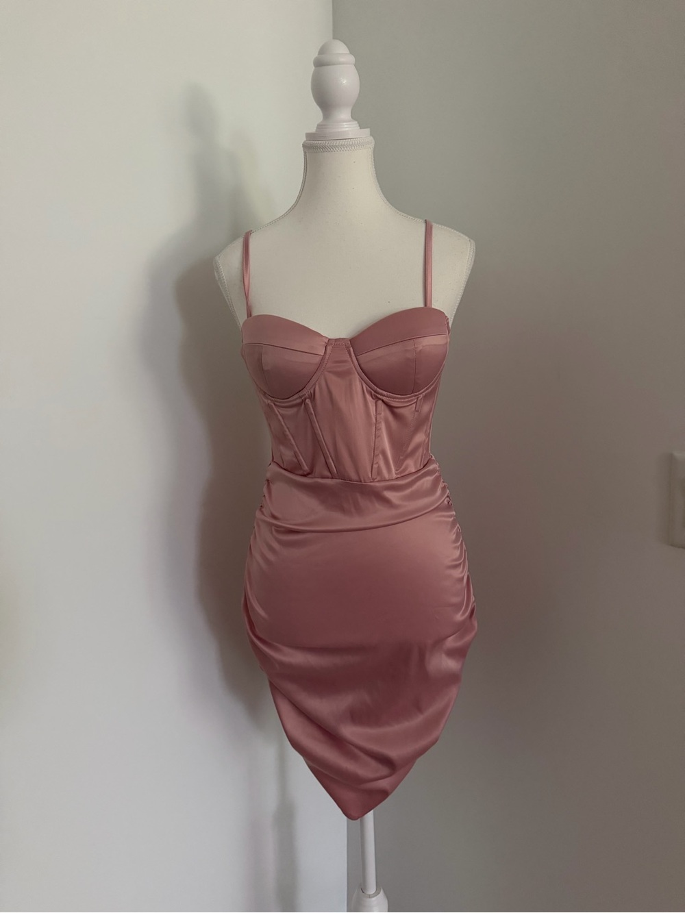 Barbiecore Dusty Rose Satin bodycon Mini Dress size S‎